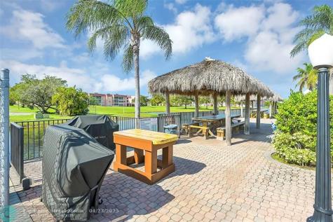 9121 Sunrise Lakes Boulevard Sunrise FL 33322