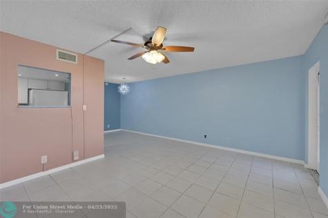 9121 Sunrise Lakes Boulevard Sunrise FL 33322