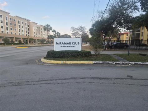3252 Foxcroft Road Miramar FL 33025