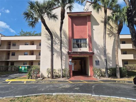 3252 Foxcroft Road Miramar FL 33025
