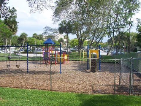 2104 S Cypress Bend Drive Pompano Beach FL 33069
