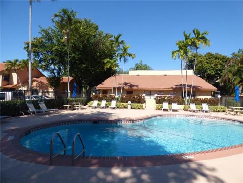 11248 SW 11th Street Pembroke Pines FL 33025