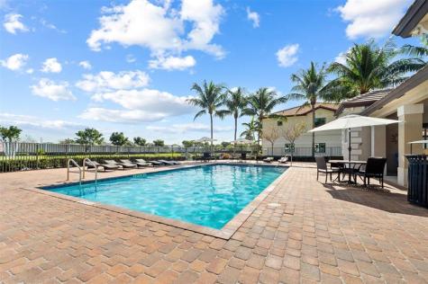 4226 N Dixie Highway Oakland Park FL 33334