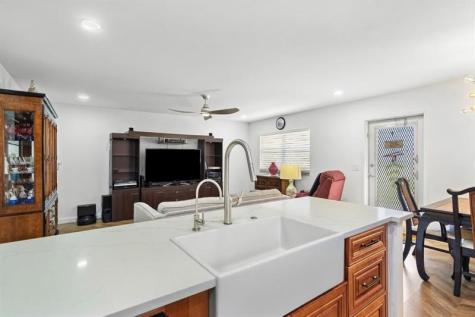 156 Seville Delray Beach FL 33446