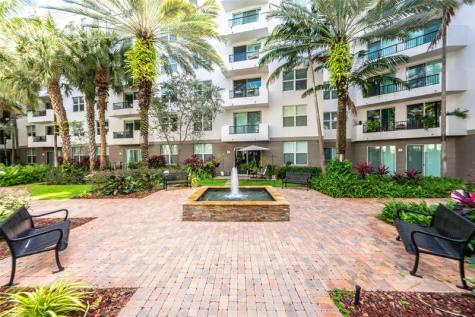 2401 NE 65th Street Fort Lauderdale FL 33308