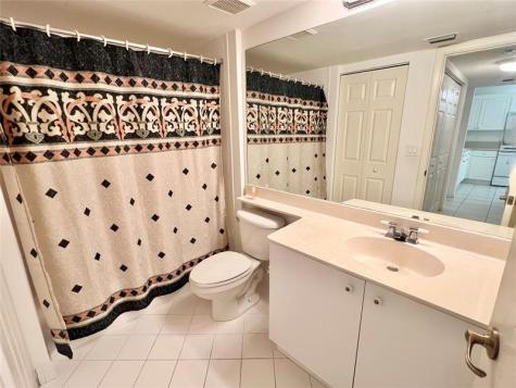 7763 Southampton Terrace Tamarac FL 33321