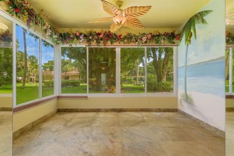 5100 NW 35th Street Lauderdale Lakes FL 33319