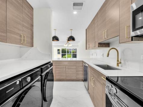 1541 NW 20th Avenue Delray Beach FL 33445