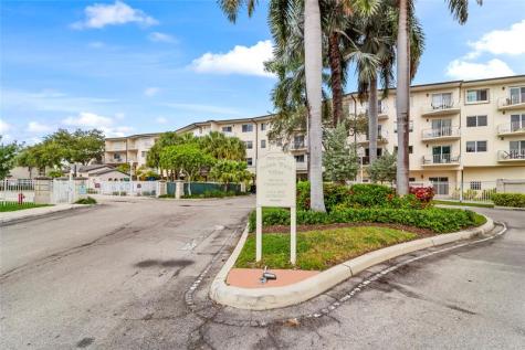 1900 Oceanwalk Lane Lauderdale By The Sea FL 33062