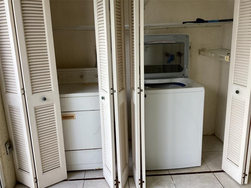 9235 SW 8th Street Boca Raton FL 33428