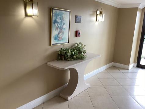 9235 SW 8th Street Boca Raton FL 33428