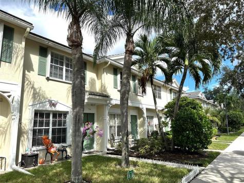 9845 NW 56th Place Coral Springs FL 33076