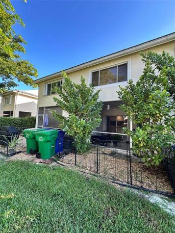 9845 NW 56th Place Coral Springs FL 33076