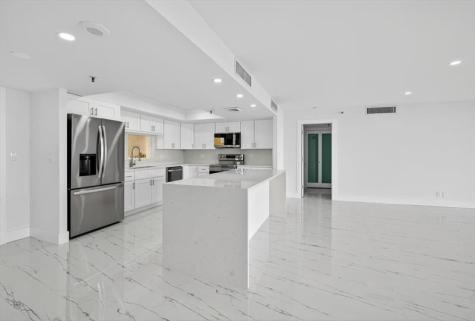 2480 Presidential Way West Palm Beach FL 33401