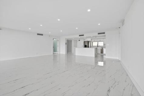 2480 Presidential Way West Palm Beach FL 33401