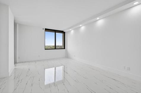 2480 Presidential Way West Palm Beach FL 33401