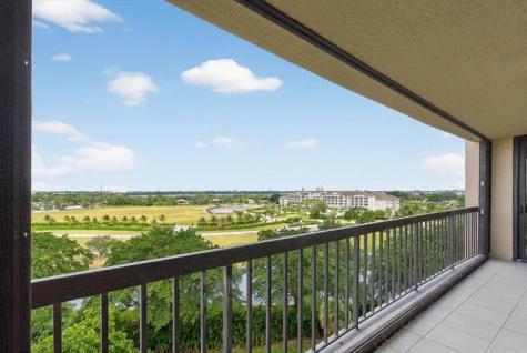 2480 Presidential Way West Palm Beach FL 33401