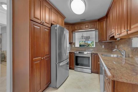 8829 Bella Vista Drive Boca Raton FL 33433