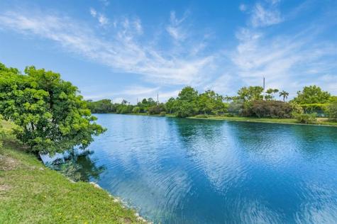 8829 Bella Vista Drive Boca Raton FL 33433