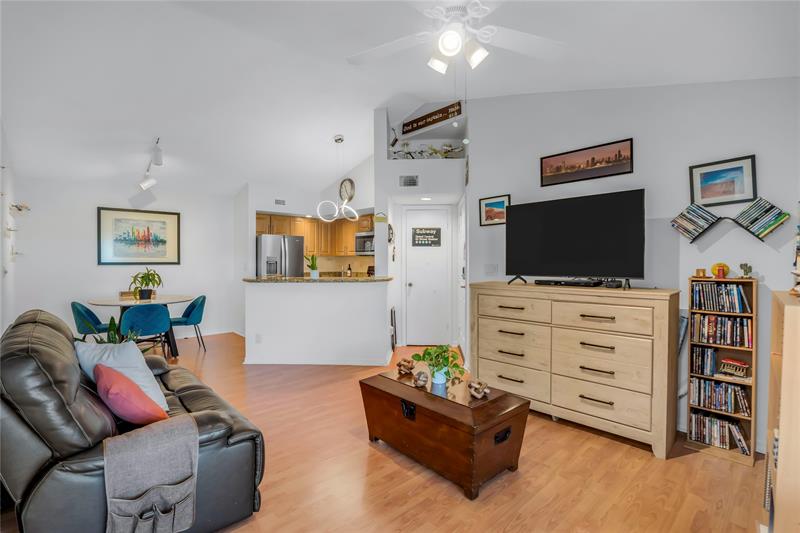 731 Vista Isles Drive Plantation FL 33325