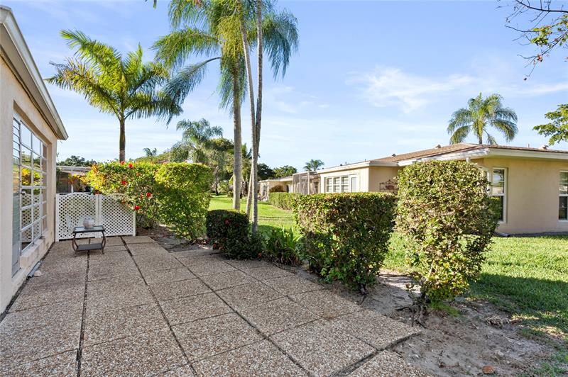 8729 Chevy Chase Drive Boca Raton FL 33433