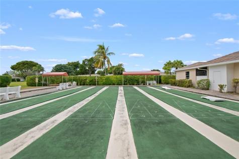 8729 Chevy Chase Drive Boca Raton FL 33433