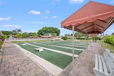 8729 Chevy Chase Drive Boca Raton FL 33433