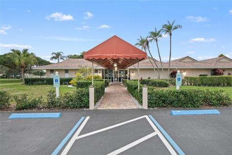 8729 Chevy Chase Drive Boca Raton FL 33433