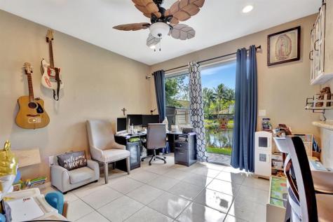 2851 W Prospect Road Tamarac FL 33309