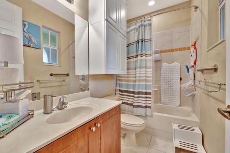 2851 W Prospect Road Tamarac FL 33309