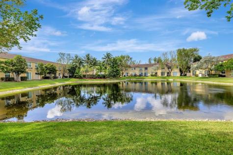 2851 W Prospect Road Tamarac FL 33309