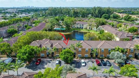 2851 W Prospect Road Tamarac FL 33309