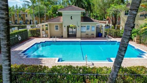 2851 W Prospect Road Tamarac FL 33309