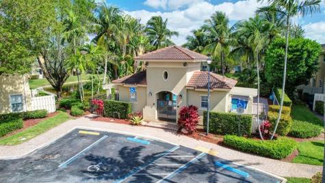 2851 W Prospect Road Tamarac FL 33309