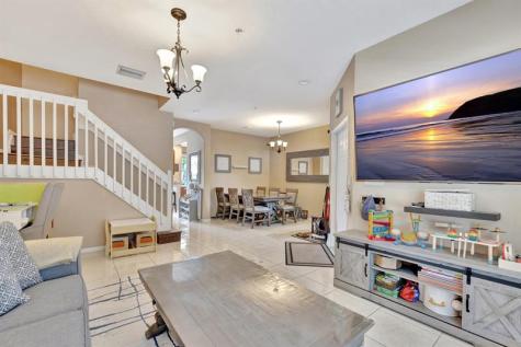 2851 W Prospect Road Tamarac FL 33309