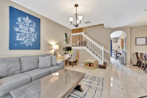 2851 W Prospect Road Tamarac FL 33309