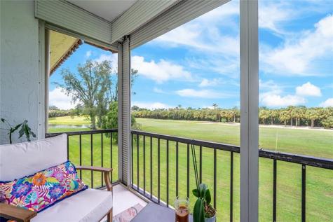 9411 N Hollybrook Lake Drive Pembroke Pines FL 33025