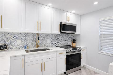 7300 NW 5th Place Margate FL 33063