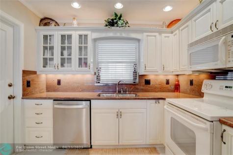 3209 NE 36th Street Fort Lauderdale FL 33308