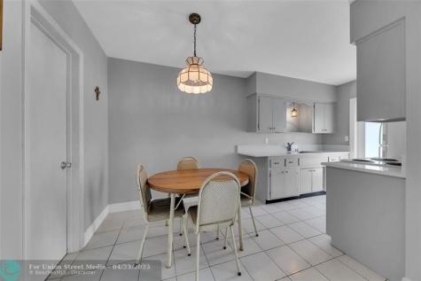 11 SW 4th Avenue Boca Raton FL 33432