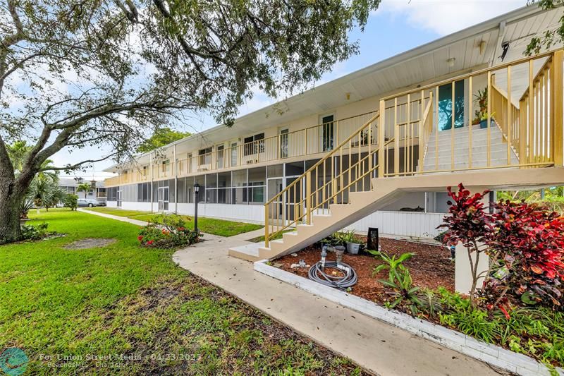 11 SW 4th Avenue Boca Raton FL 33432