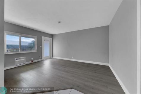 11 SW 4th Avenue Boca Raton FL 33432