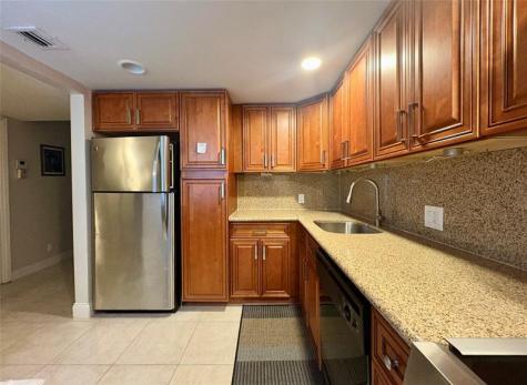 2940 N Course Drive Pompano Beach FL 33069