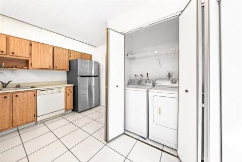 2643 NW 42nd Avenue Coconut Creek FL 33066