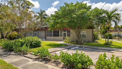 2002 SW Natura Boulevard Deerfield Beach FL 33441