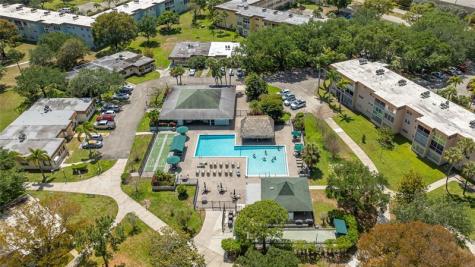 2002 SW Natura Boulevard Deerfield Beach FL 33441