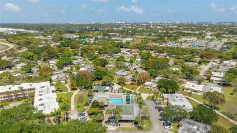 2002 SW Natura Boulevard Deerfield Beach FL 33441