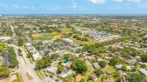 2002 SW Natura Boulevard Deerfield Beach FL 33441