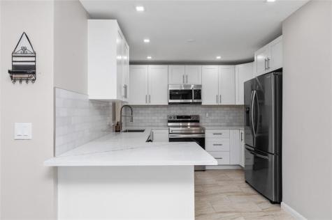 2002 SW Natura Boulevard Deerfield Beach FL 33441