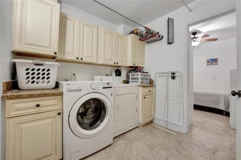 1502 Whitehall Drive Davie FL 33324
